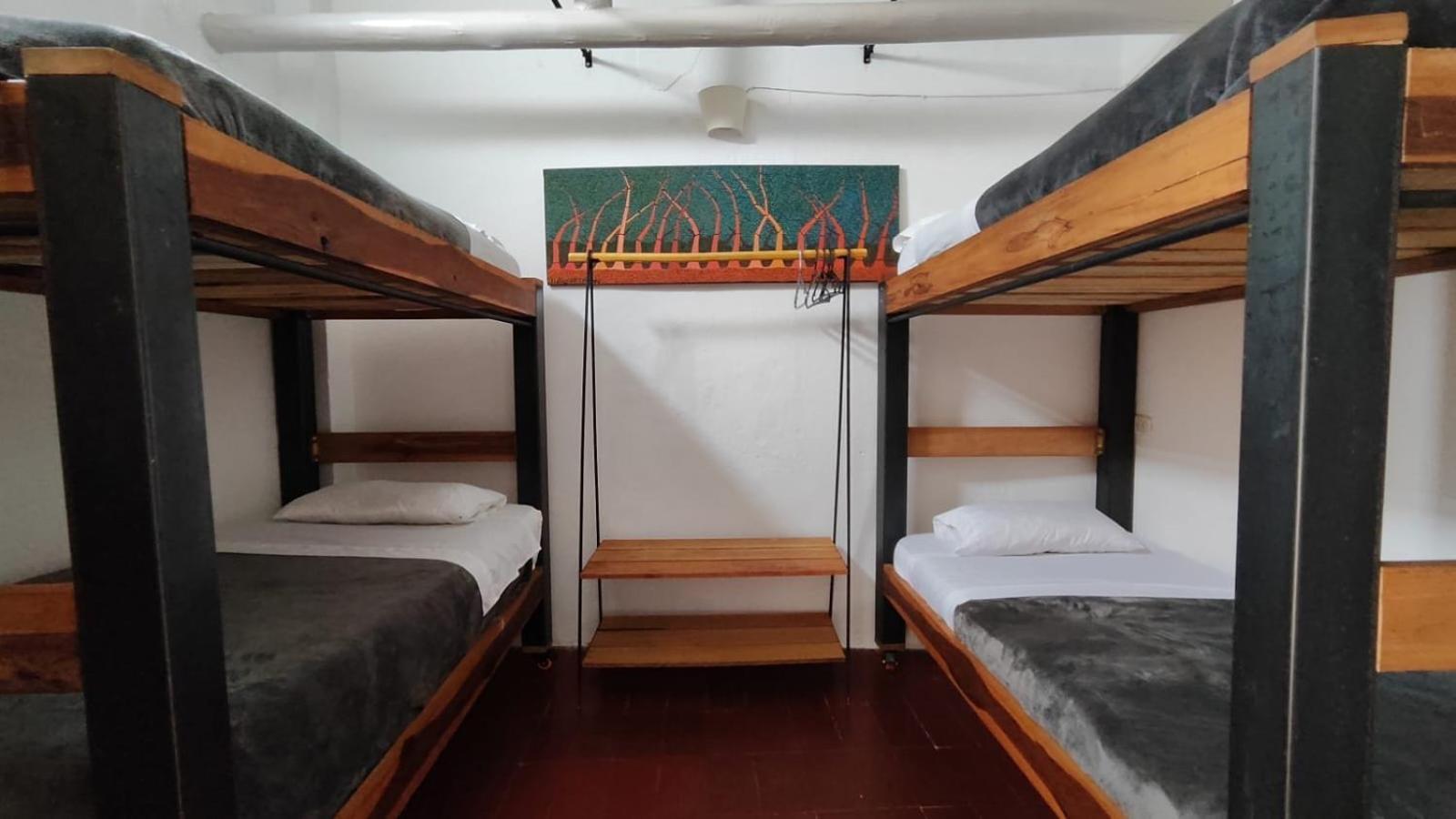 Popichi Hostel บียาเดเลย์บา ภายนอก รูปภาพ