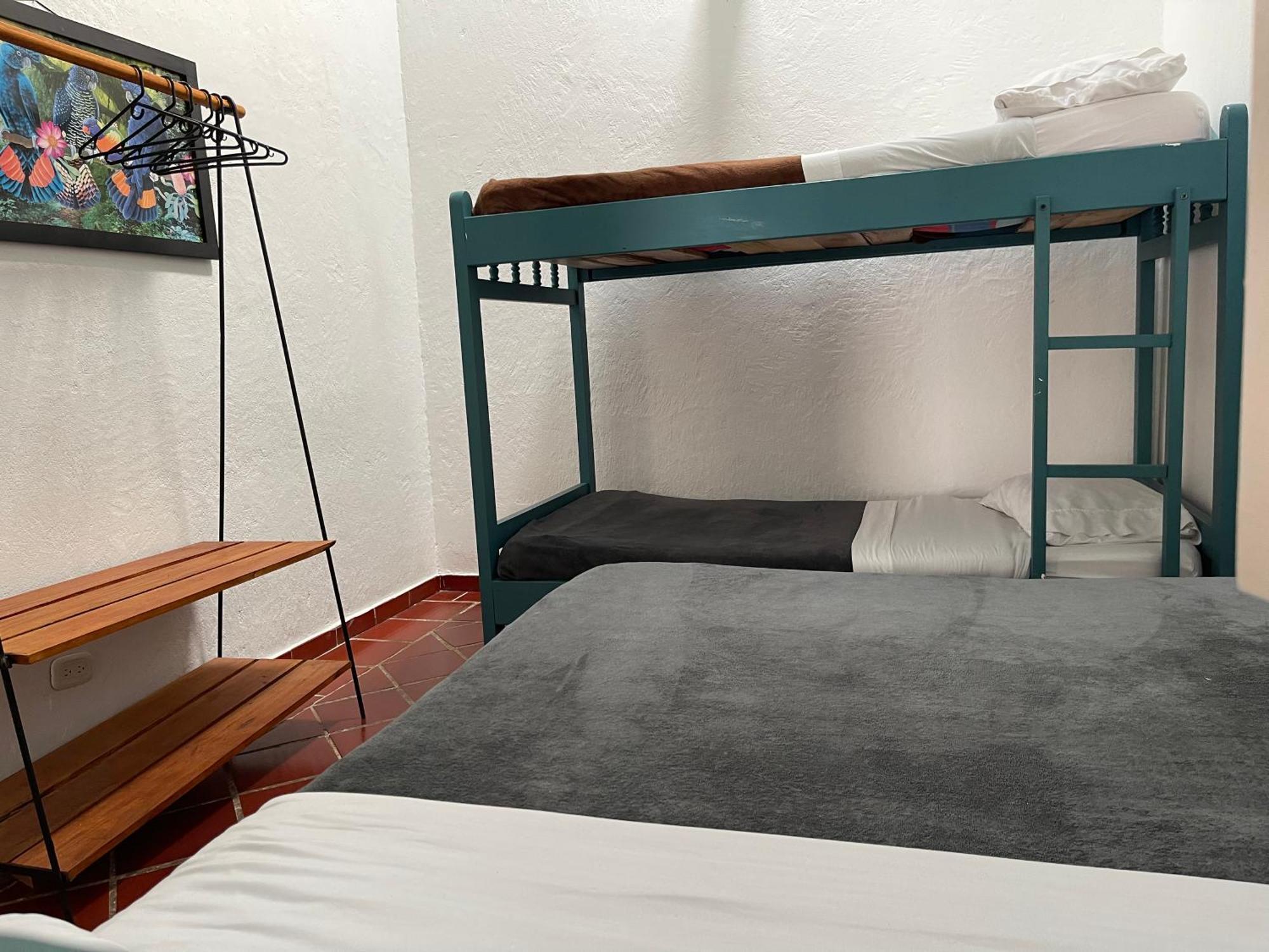 Popichi Hostel บียาเดเลย์บา ภายนอก รูปภาพ